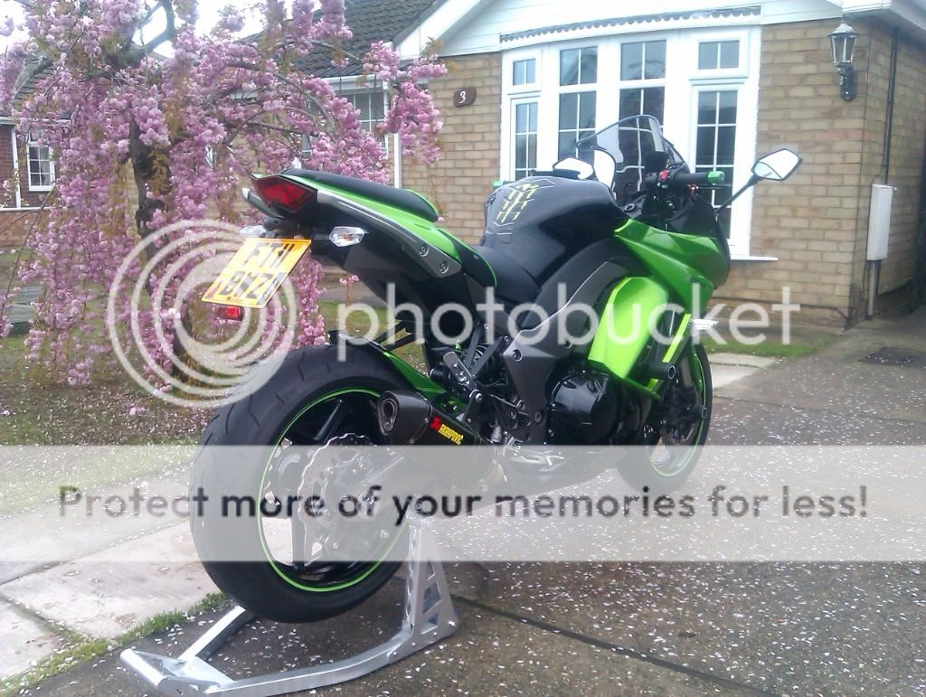 z1000sx tail tidy with panniers